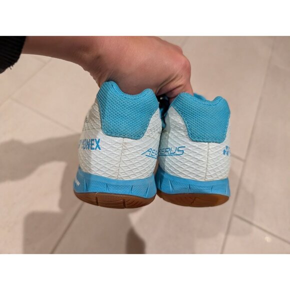 Yonex Power Cushion AERUS Badminton Shoes – Women’s 9 – Non-Marking - Picture 3 of 5